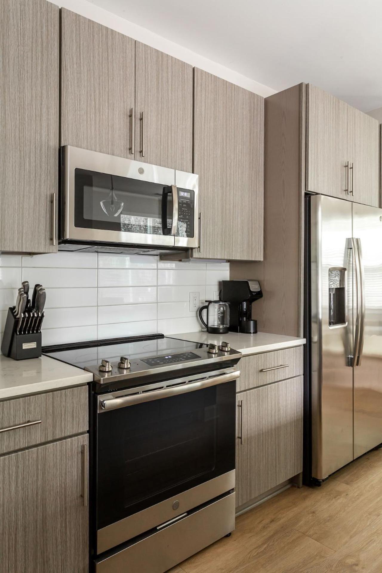 Kasa Freemorewest Hotel 4*